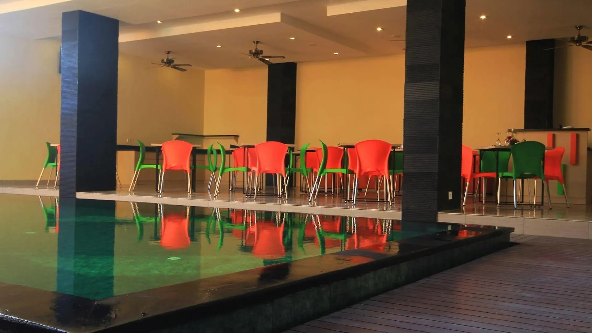 The Agung Residence Seminyak  2*, Seminyak (Bali)